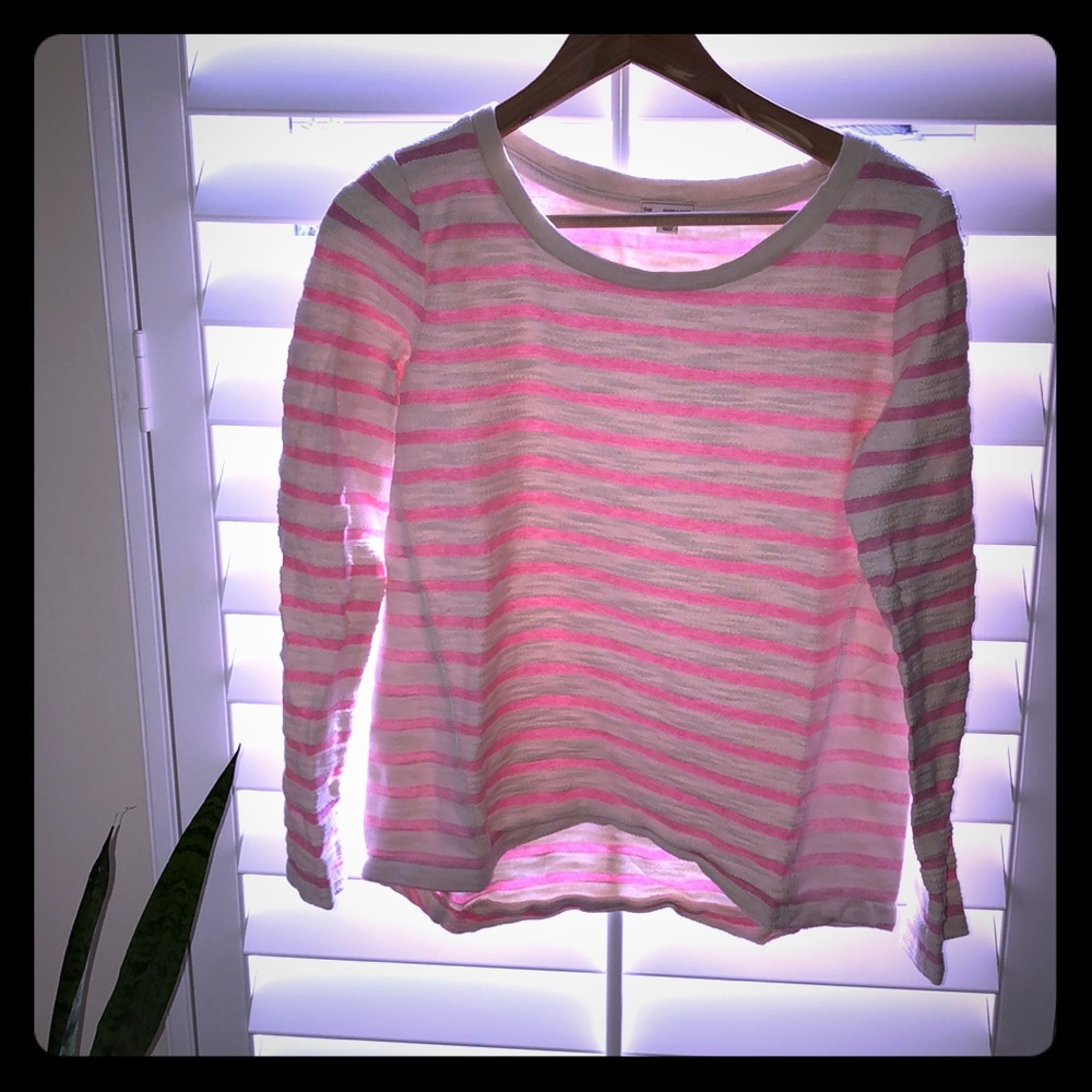 GAP— Sweatshirt, size S